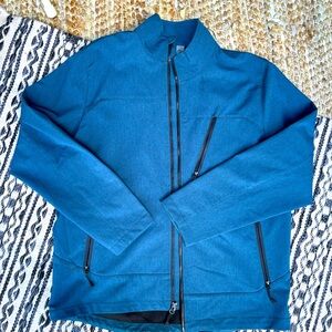 Champion | New without tags size L champion venture dry jacket